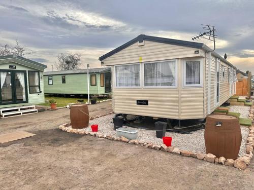 Delta, Bromley 4-Bedroom Located in Uddingston, Glasgow at Maryville Caravan Site