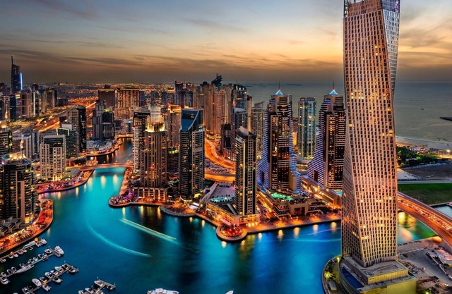 DELUXE 2 BEDROOM APARTMENT, MARINA DUBAI
