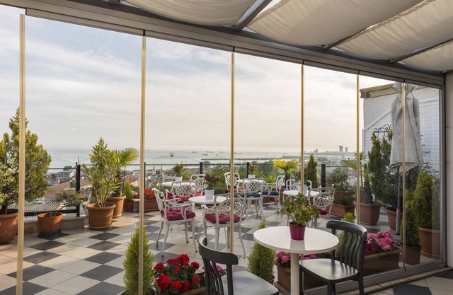 Deluxe -5 Modern Seaview Apart in The Old City Center Sultanahmet Istanbul