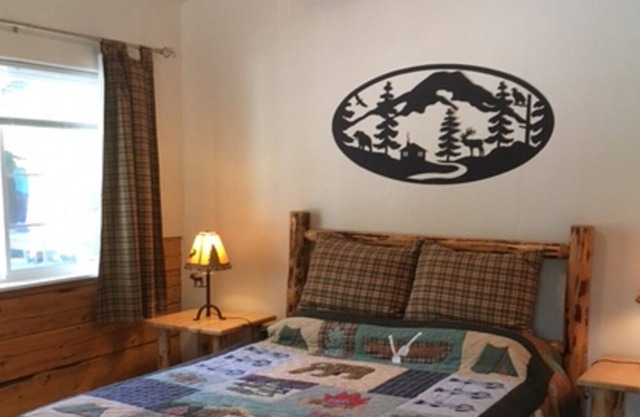 Deluxe suite within walking distance of downtown Talkeetna
