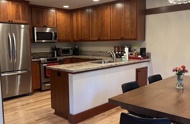 Deluxe Tahoe Tavern 3 Bed/2 Bath Condo in Tahoe Tavern