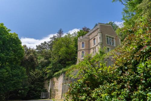 Demeure Historique et Artistique à Amboise avec Piscine