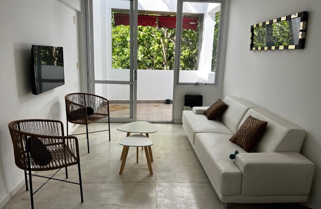 Departamento Entero con Terraza y Parrilla 3 ambientes