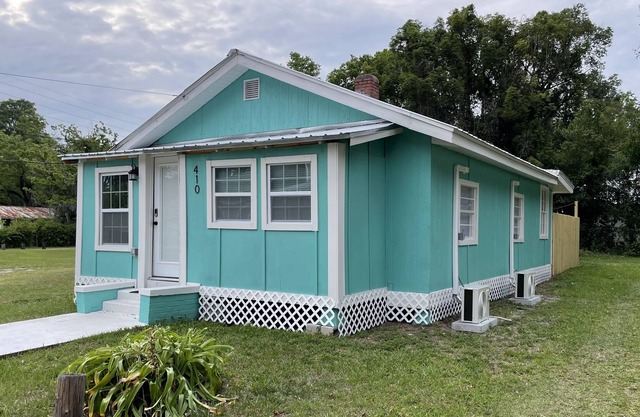 Depot Park Cottage-Downtown Gainesville