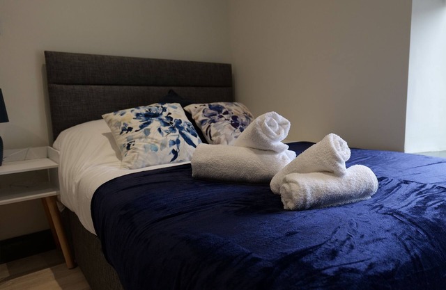 Derry City, Northern Ireland - Waterside Rooms (Room 1)