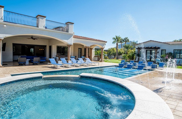 Desert Dreams & Poolside Scenes—The Ultimate Getaway