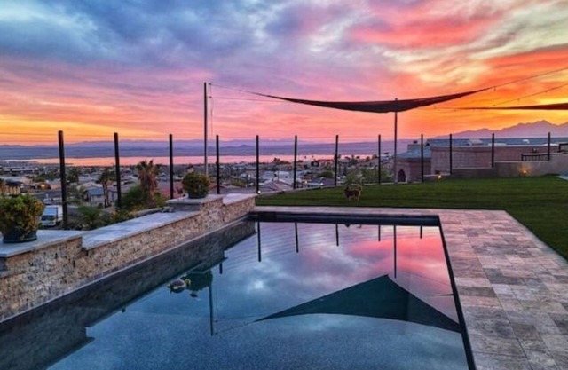 Desert Oasis Retreat ★ Stunning Views ★ Pool & Spa ★ Lake Havasu Escape”