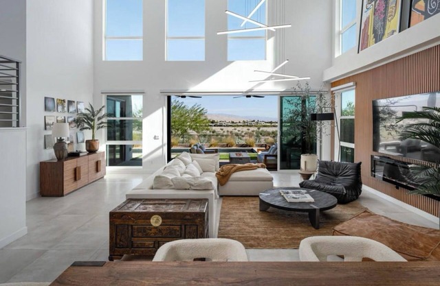 Desert Views Home with Pool/Spa 3-bedroom w/access to gym & miles of trails