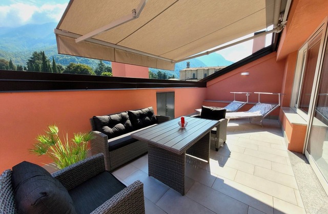 Design apartment with sun terrace and a 5-minute walk from the lake