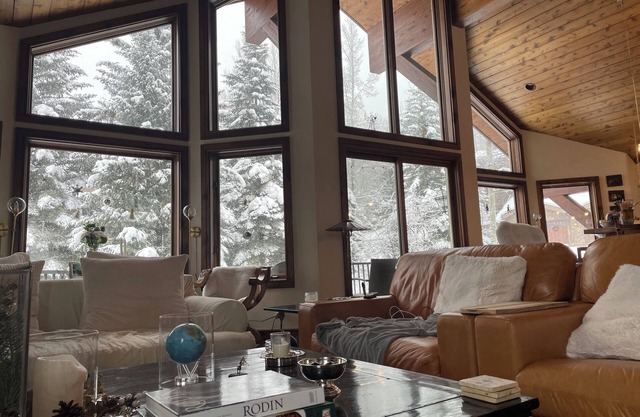 Designer Chalet, Vail Golf Course, available for summer rental! #Guesthausvail