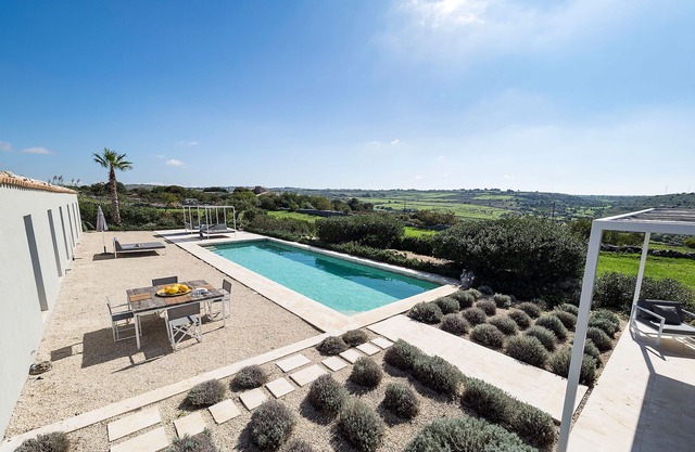 Designer country villa with pool in Ragusa, Sicily