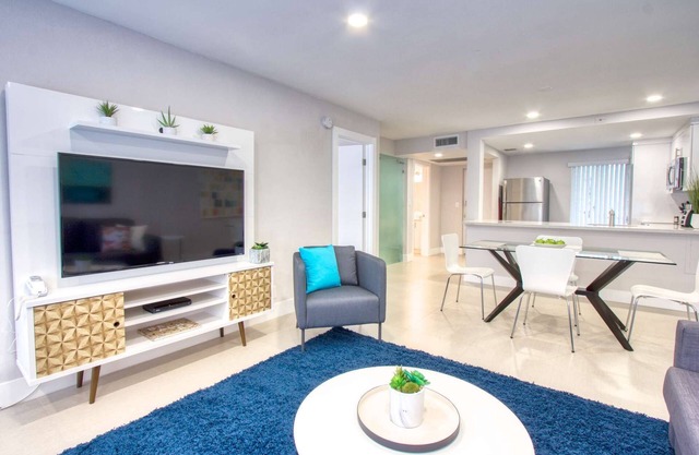 ✨Designer One Bedroom Apartment at Fort Lauderdale