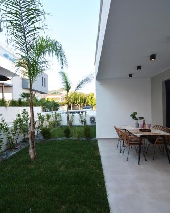 Diamond C Luxury Apartment