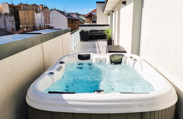 Diamond Luxury Apartment