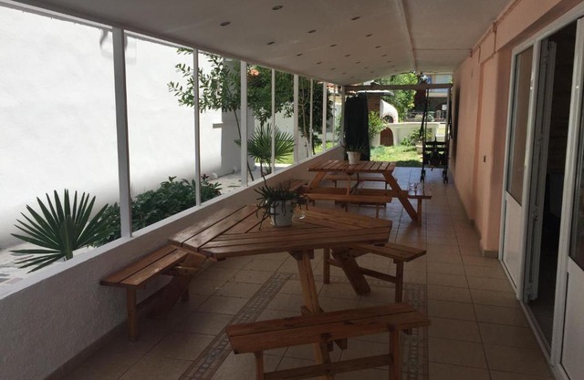 Dimis Studios and Apartments