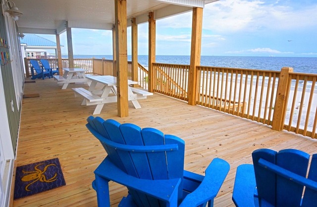 Direct Gulf Front- Soft Sand, Warm Waves, Total Relaxation