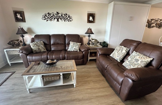 Direct Oceanfront Premium Flat with 2 Bed/2 Bath and New Everything