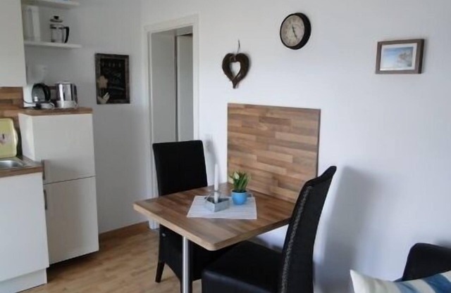 Direct sea view - 30 m to the beach