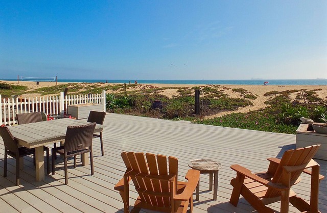 Directly on the Sand - Beachfront Home in Sunset Beach CA
