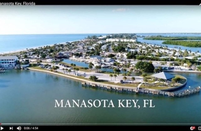 Directly on the Key w/Private entry to Englewood Beach and Bayside views! Unit B