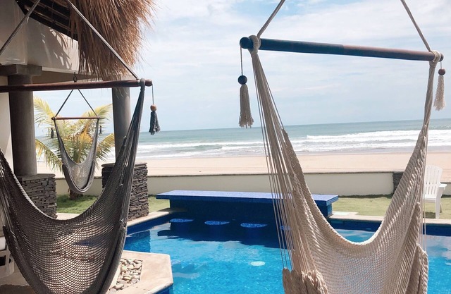 DISCOUNTED - BR/4 Bath Luxury Beachfront House - Casa Perla, Playa Guasacate