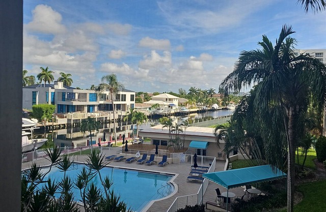 Discover the beauty of Florida's beaches from our stunning condo rental.