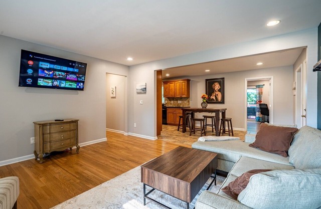 Discover Your Beautiful Dream Vacation Rental at The Battery - Truist Park!
