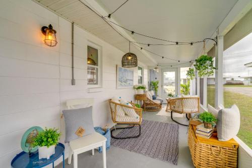 Dock and Lanai Waterfront Punta Gorda Cottage