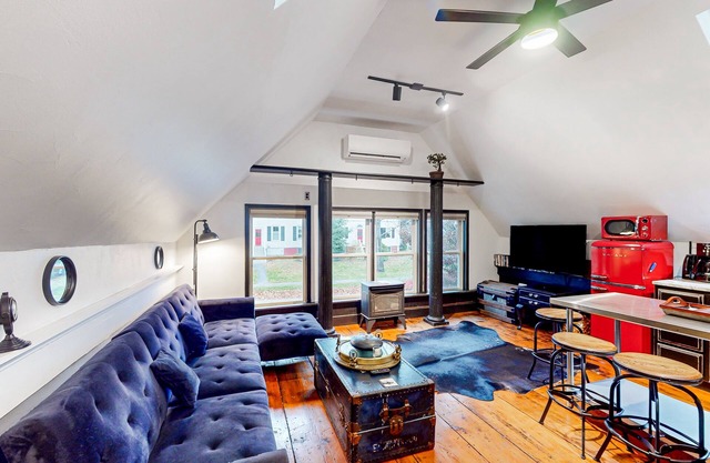 Dog-friendly apartment with firepit, grill & fireplace - walk to dining & trails