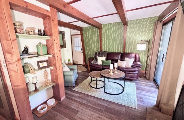 Dog-Friendly Banner Elk Condo w/Slope View and Deck