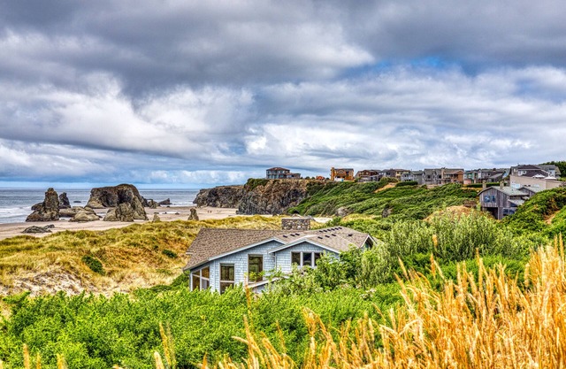 Dog-friendly oceanfront home on a bluff with spectacular views