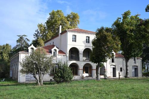 Domaine De Mathabiau