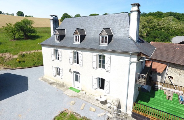Domaine Lacay - Large capacity gîte