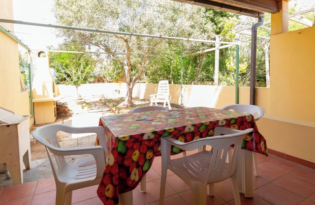 Domus Claudia - Four Bedroom Apartment, Sleeps 8