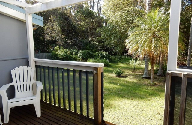 Donlan's Beach Cottage - 85m to Mollymook Beach