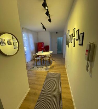 DOOR25, 2-Bedroom Apartment in Central Prishtina