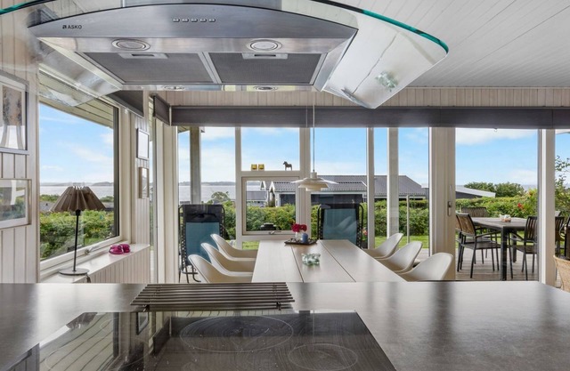 "Dorathea" - 360m from the sea by Interhome