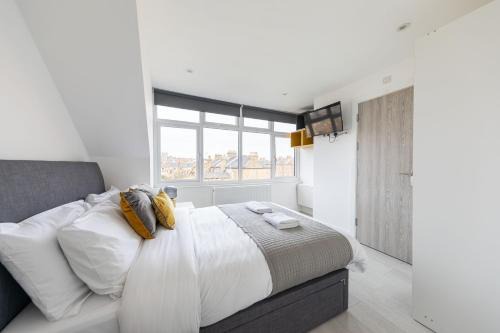 Double Ensuite Sleeps 2 Long Term Welcome With Garden View