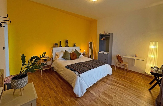 Double room Cotogno's colors