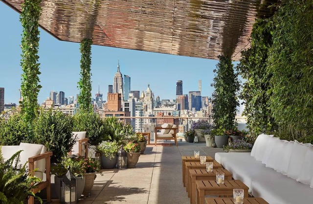 Double Room, Public - NY, Chic Atmosphere, Artspace, Steps from Central Park