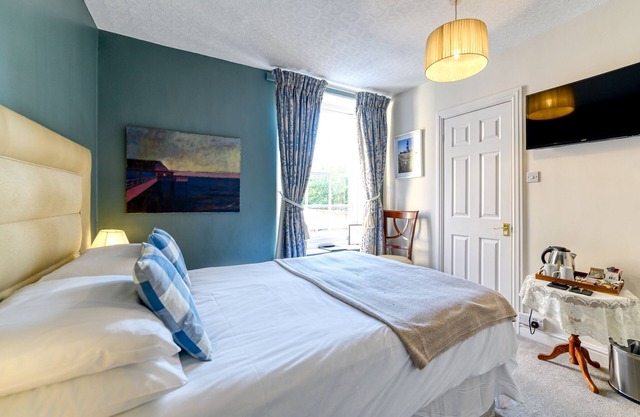 Double room-Standard-Ensuite with Shower-Small Double: Room 7