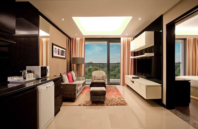 DoubleTree Suites by Hilton Bengaluru Outer Ring Road