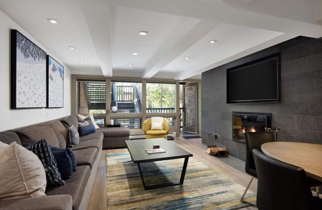 Downtown Aspen Cottonwood Condo