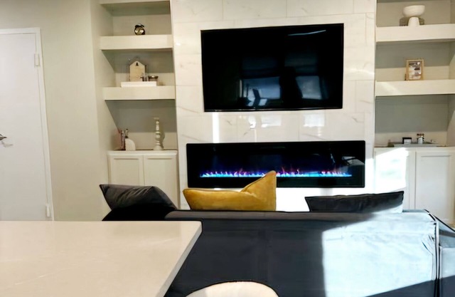 Downtown Condo living & a short hop from Jaguars stadium