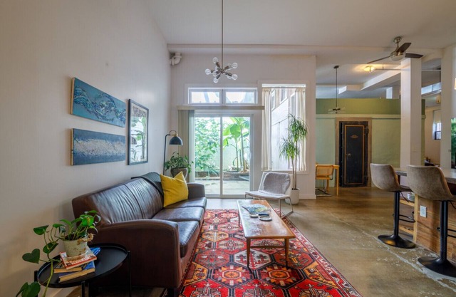 Downtown Lynchburg, Vault Loft, 1,500 sq. ft., Va