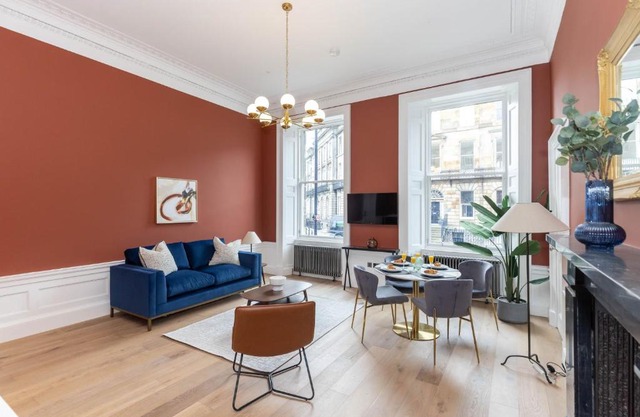 Dragon Suites Luxury Serviced Apartments at Walker Street
