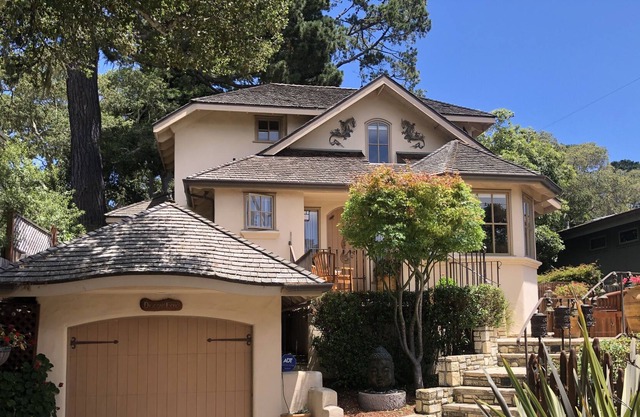 DragonsFyre Private Guest Suite - Carmel-by-the-Sea