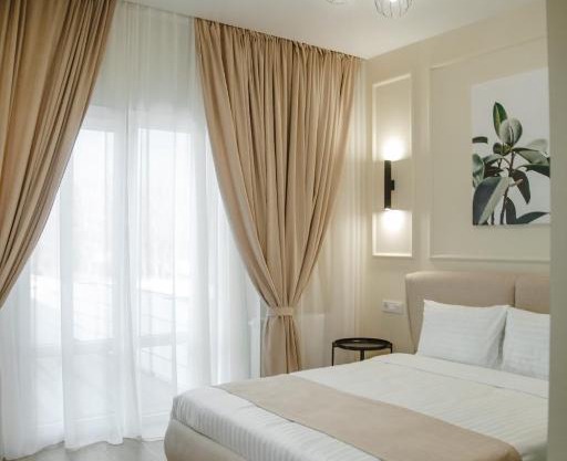 Dream Hotel