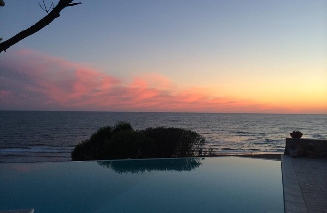 Dream location- Modern villa with pool by the sea, just a stone's throw from Rome.