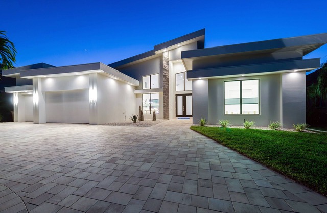 Dream Vill -New construction -Top location at natural preserve-direct Gulf acces